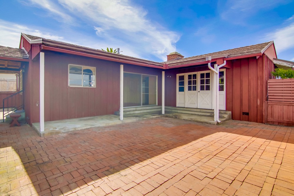Virtual tour photo 47 of 58 for 1659 Chatsworth Blvd