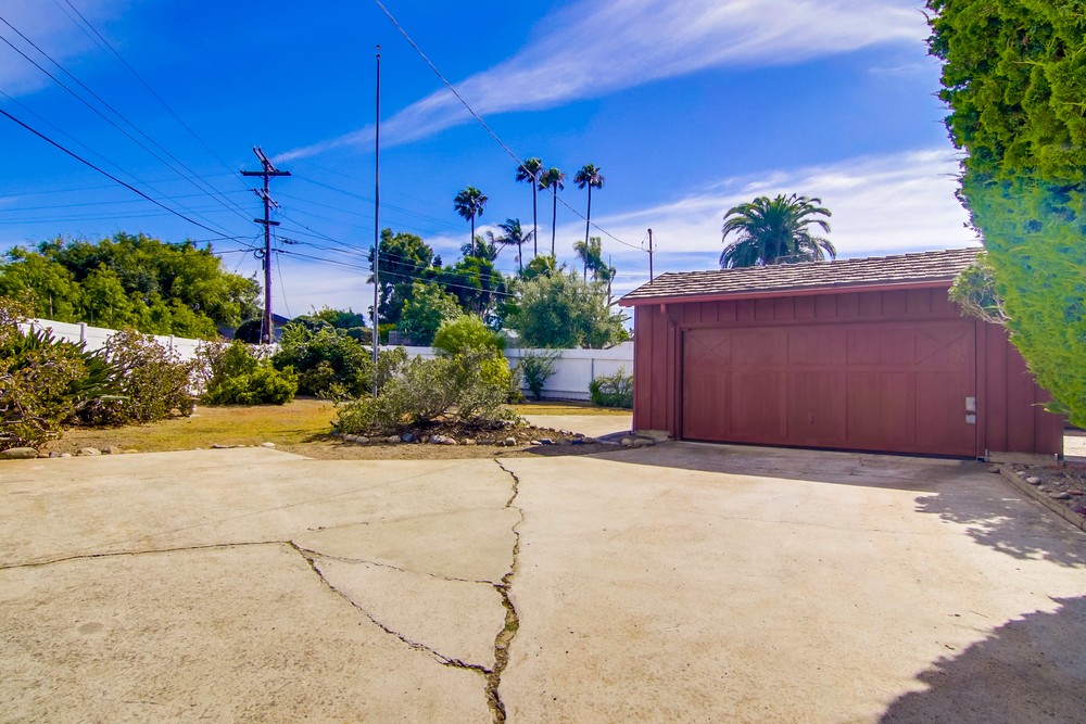 Virtual tour photo 51 of 58 for 1659 Chatsworth Blvd
