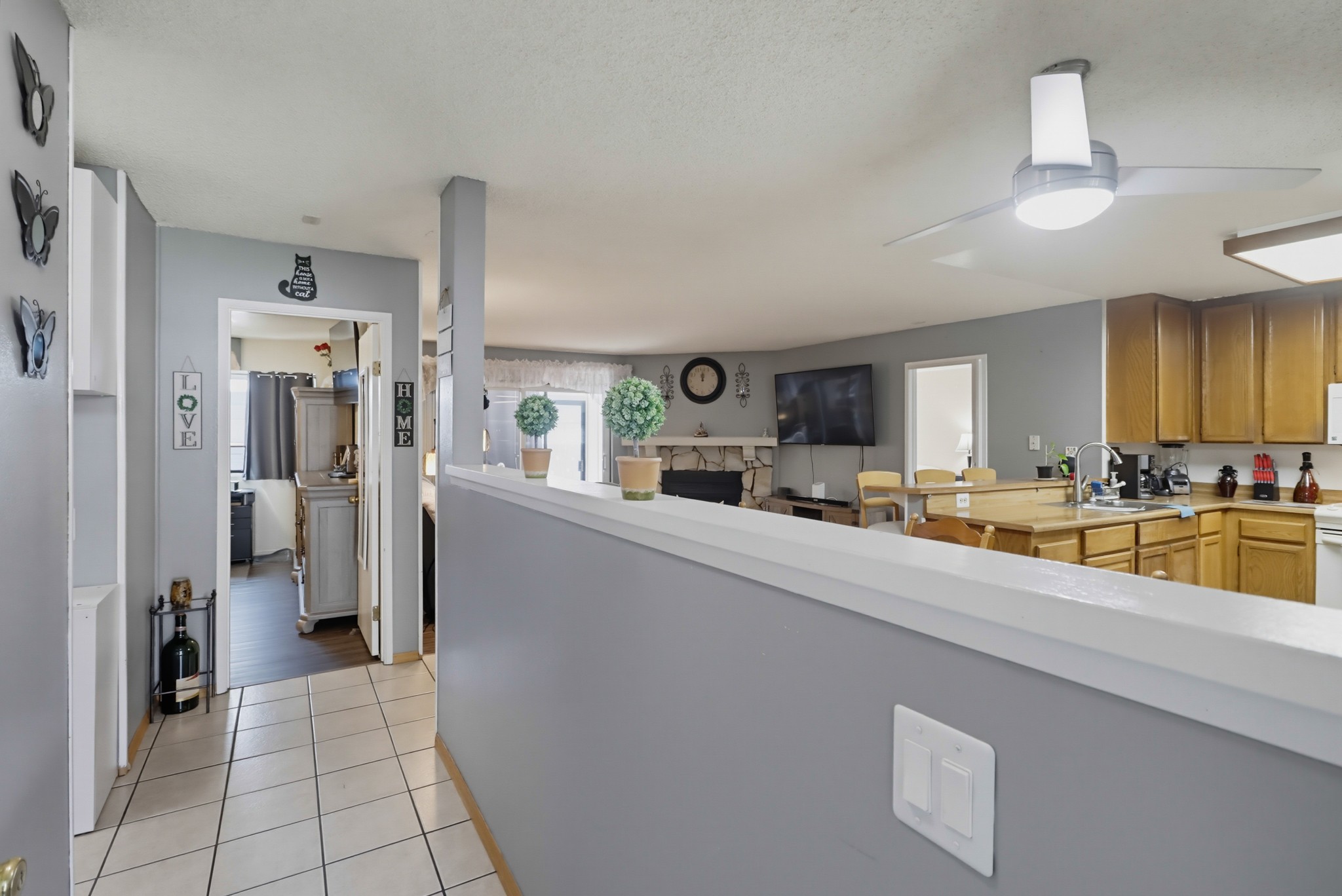 Virtual tour photo 8 of 42 for 166 3rd Ave Apt 6