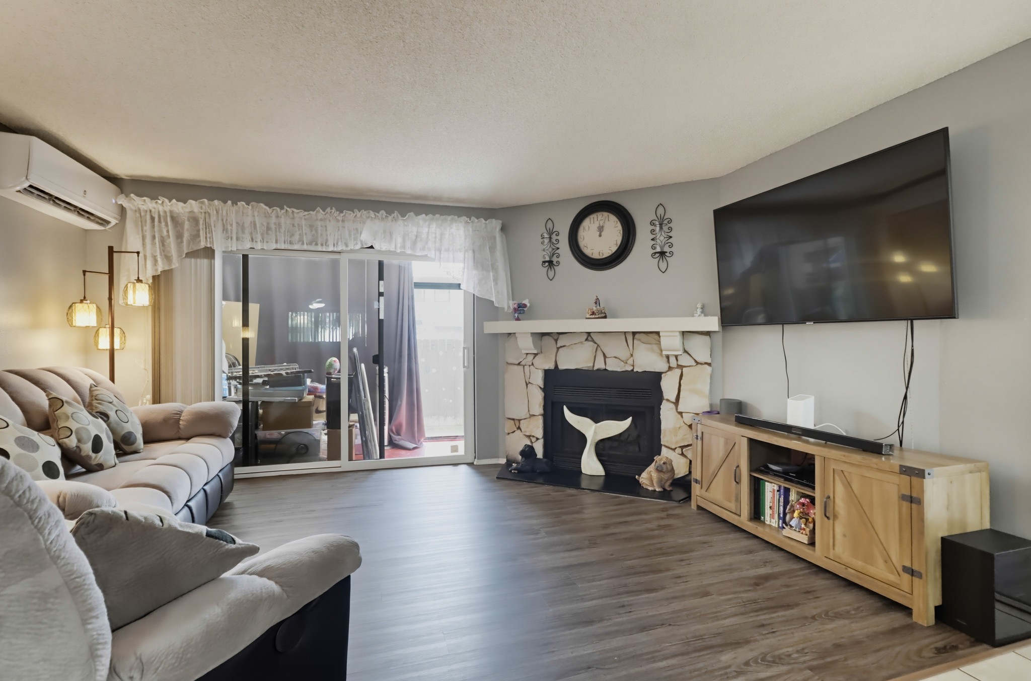 Virtual tour photo 9 of 42 for 166 3rd Ave Apt 6