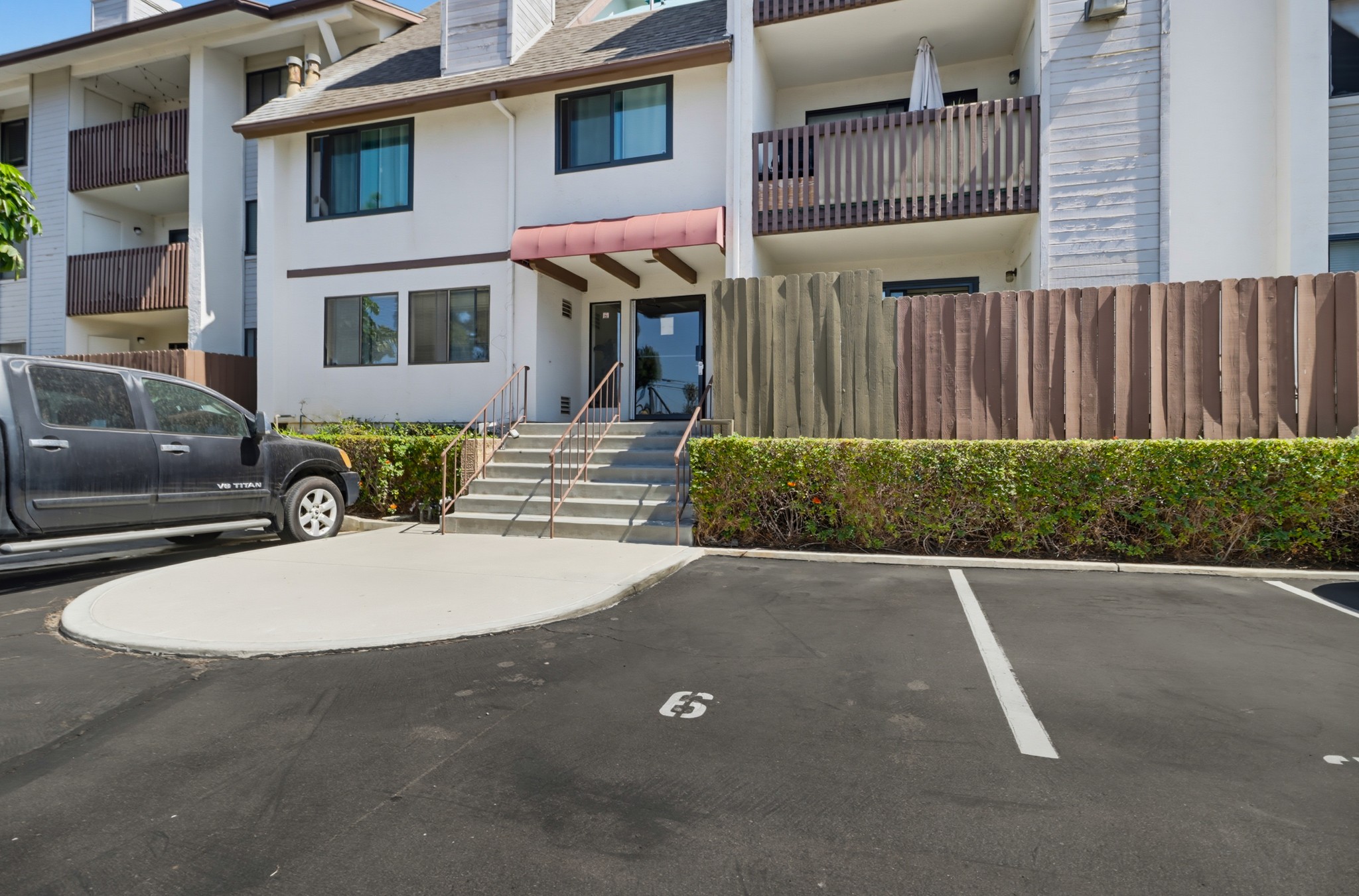 Virtual tour photo 42 of 42 for 166 3rd Ave Apt 6