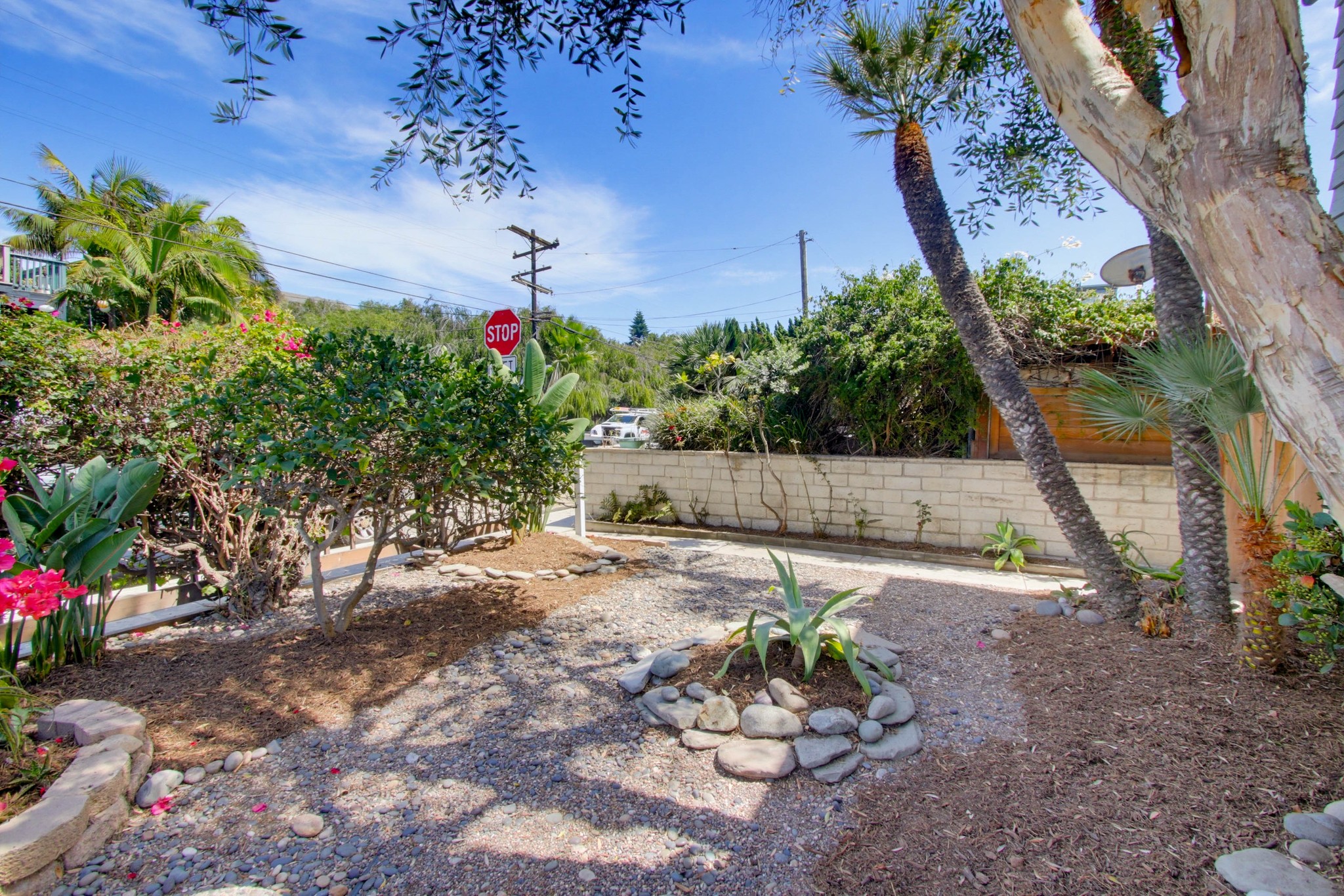 Virtual tour photo 7 of 125 for 1660-62 Neptune Ave
