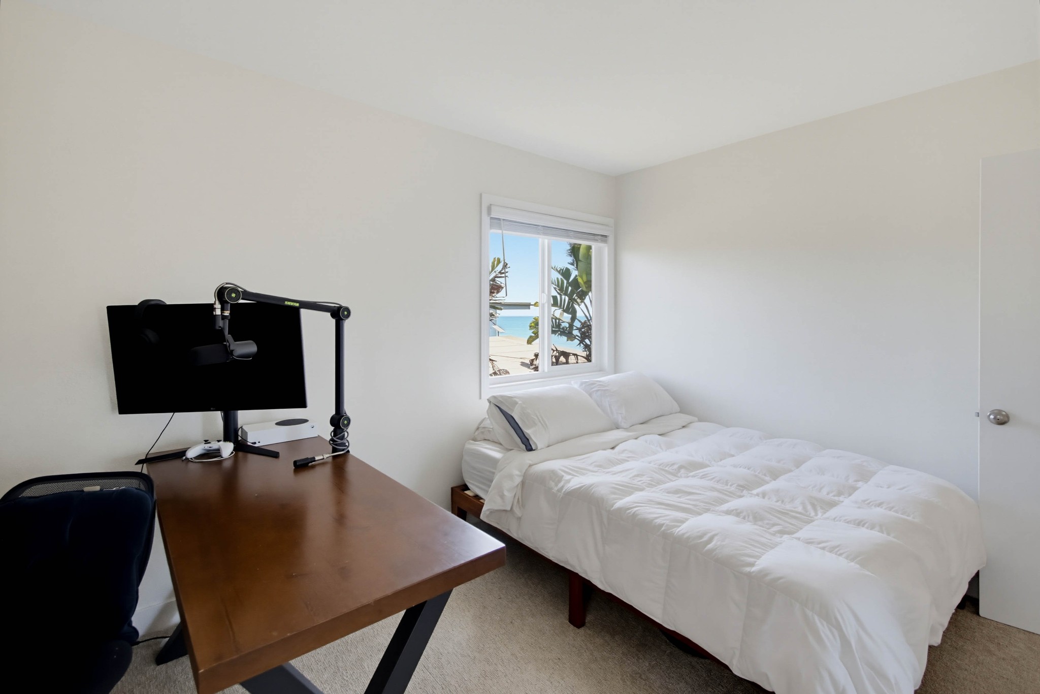 Virtual tour photo 81 of 125 for 1660-62 Neptune Ave