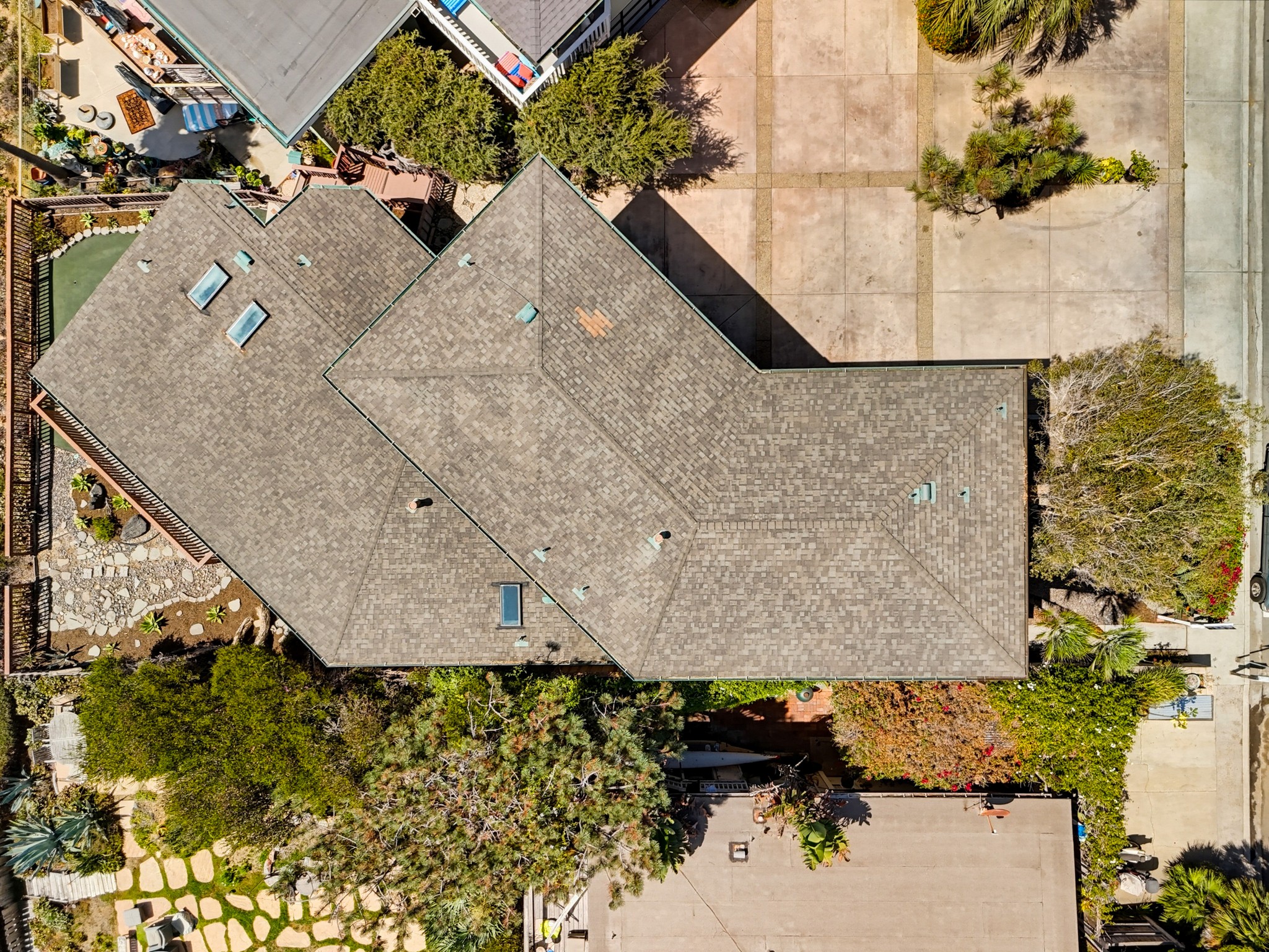 Virtual tour photo 98 of 125 for 1660-62 Neptune Ave
