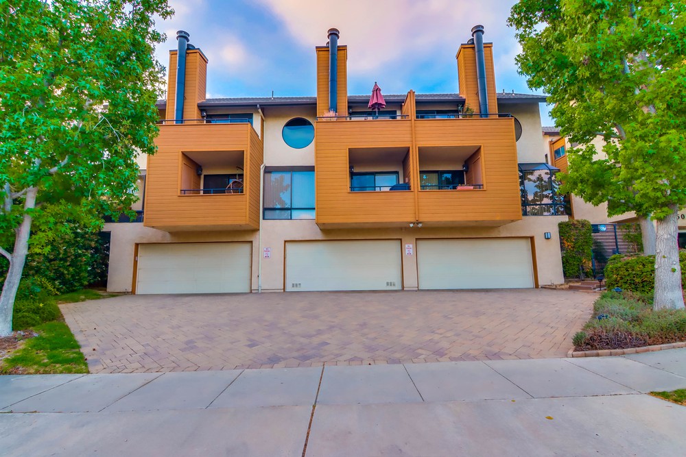 Virtual tour photo 1 of 48 for 1660 Chalcedony St UNIT J