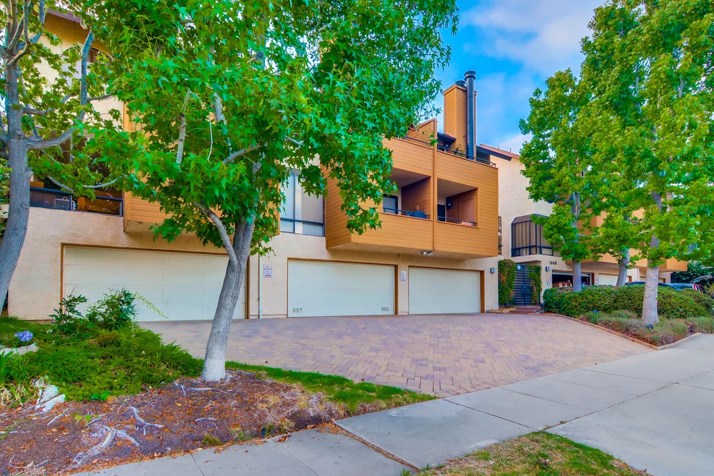 Virtual tour photo 3 of 48 for 1660 Chalcedony St UNIT J