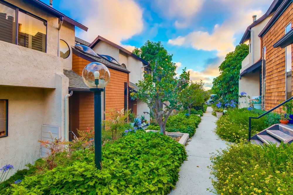 Virtual tour photo 10 of 48 for 1660 Chalcedony St UNIT J