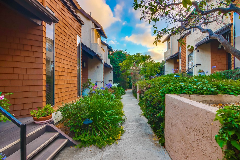 Virtual tour photo 11 of 48 for 1660 Chalcedony St UNIT J