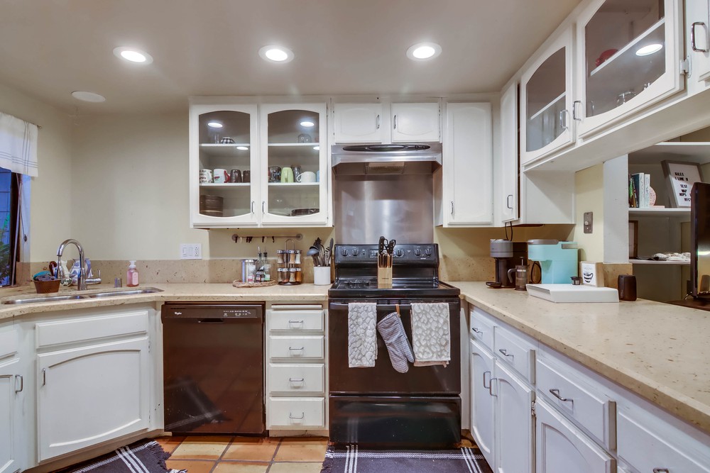 Virtual tour photo 25 of 48 for 1660 Chalcedony St UNIT J