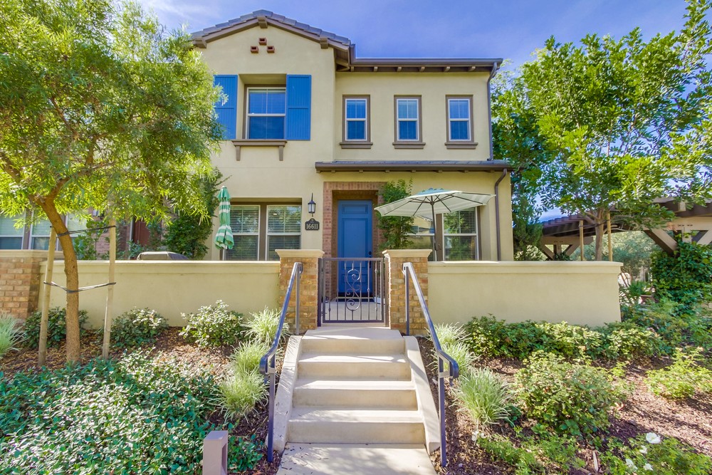 Virtual tour photo 1 of 39 for 16611 Gill Loop