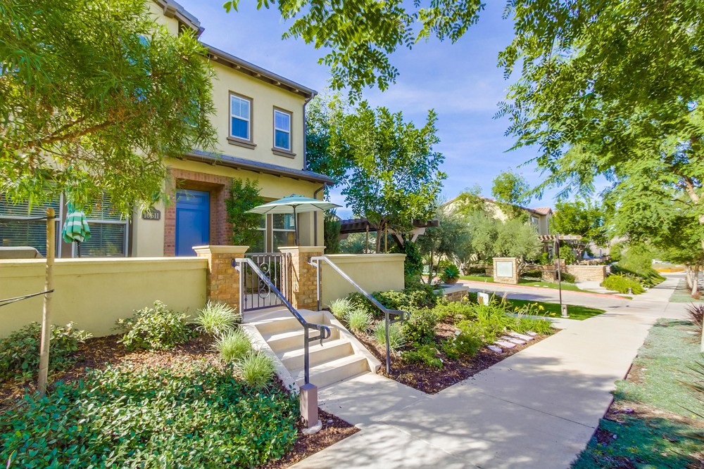 Virtual tour photo 4 of 39 for 16611 Gill Loop