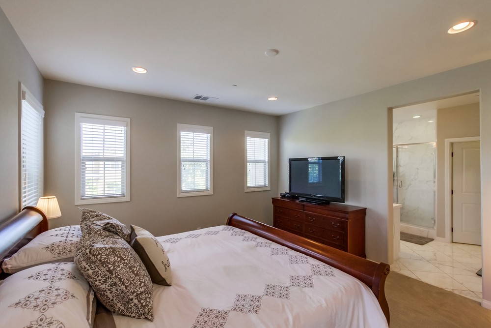 Virtual tour photo 23 of 39 for 16611 Gill Loop
