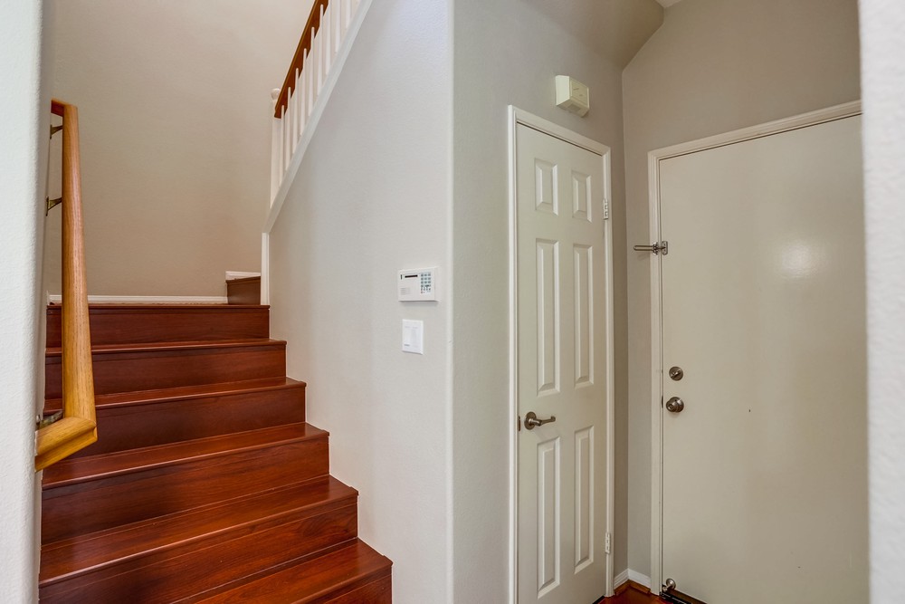 Virtual tour photo 17 of 39 for 16617 Deer Ridge Rd