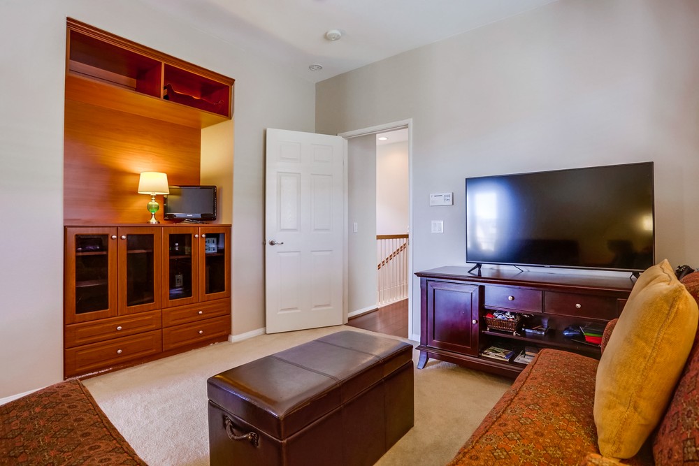 Virtual tour photo 35 of 39 for 16617 Deer Ridge Rd