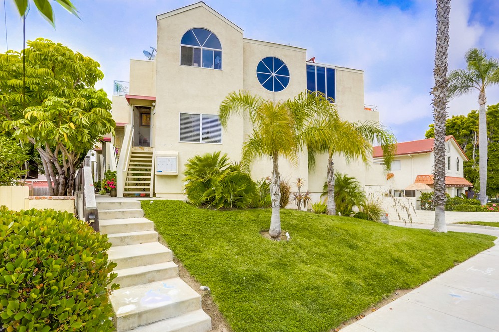 Virtual tour photo 1 of 40 for 1662 Moorland Dr