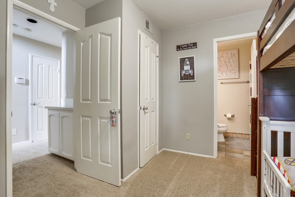 Virtual tour photo 30 of 40 for 1662 Moorland Dr