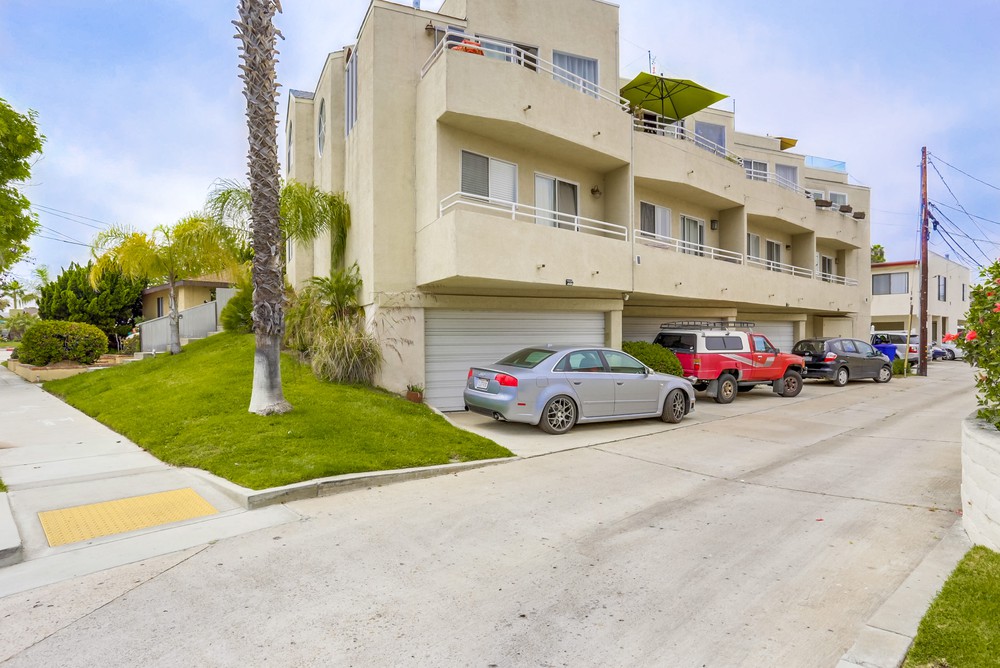 Virtual tour photo 40 of 40 for 1662 Moorland Dr
