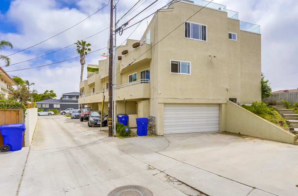 Virtual tour photo 41 of 40 for 1662 Moorland Dr