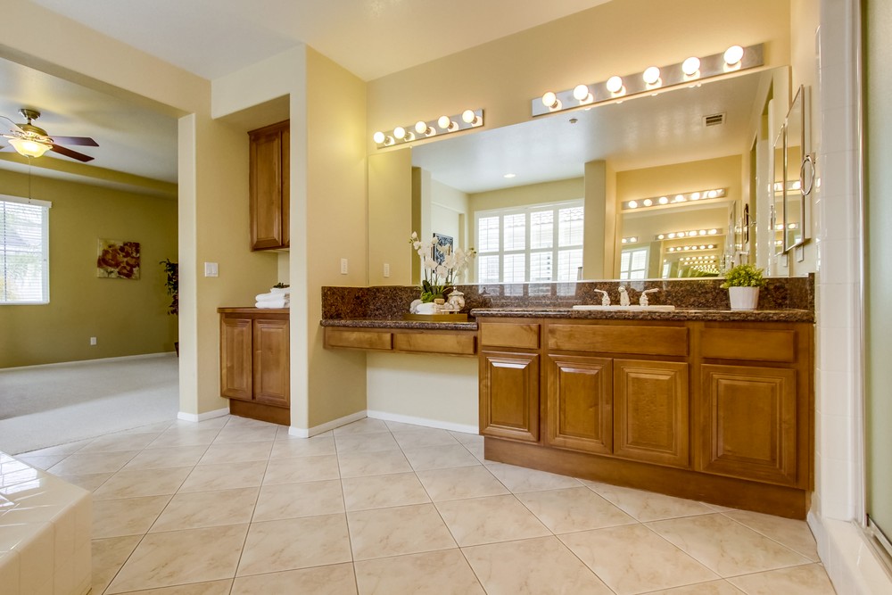 Virtual tour photo 35 of 60 for 16634 Deer Ridge Rd