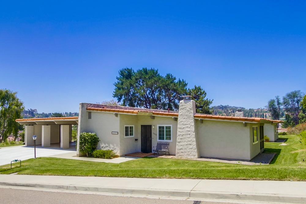 Virtual tour photo 1 of 29 for 16634 Diaz Dr