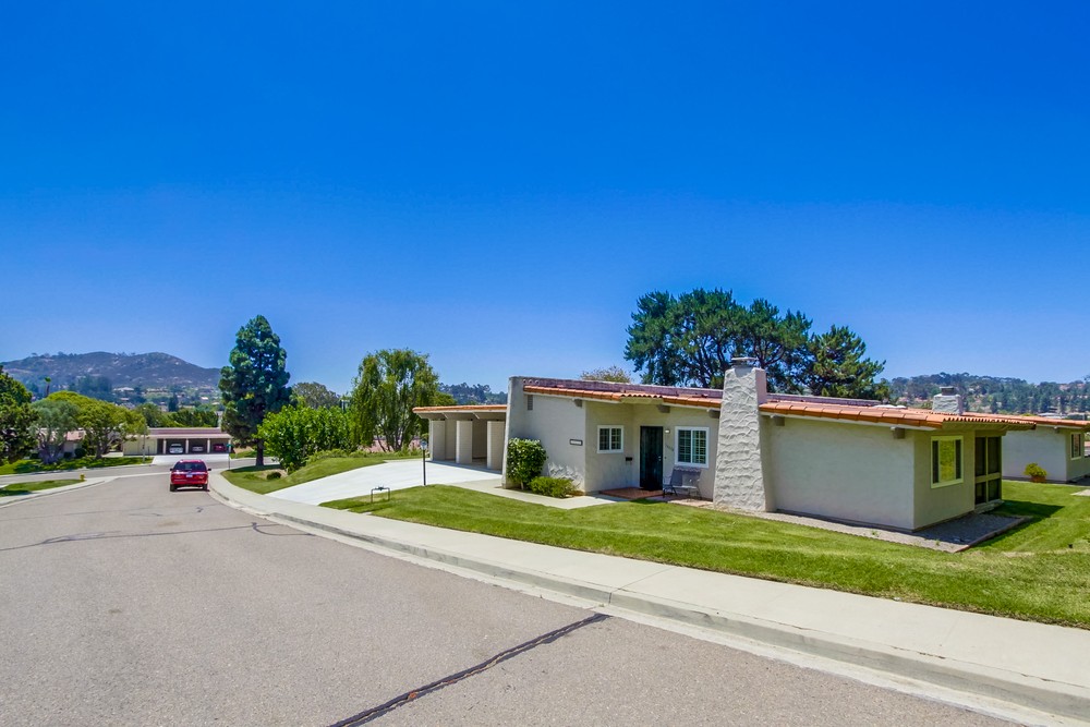 Virtual tour photo 3 of 29 for 16634 Diaz Dr