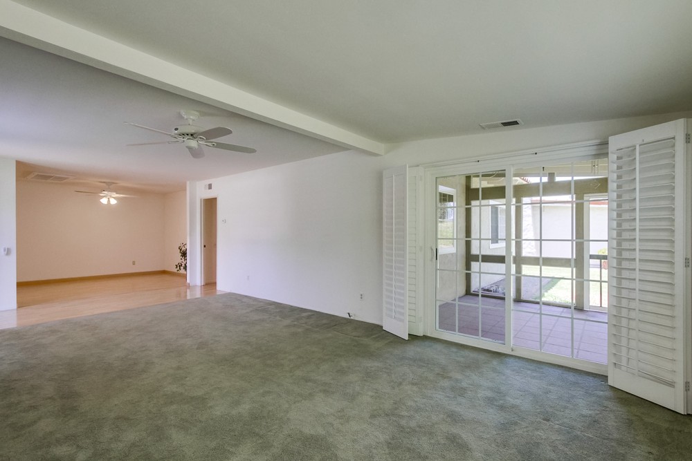 Virtual tour photo 9 of 29 for 16634 Diaz Dr