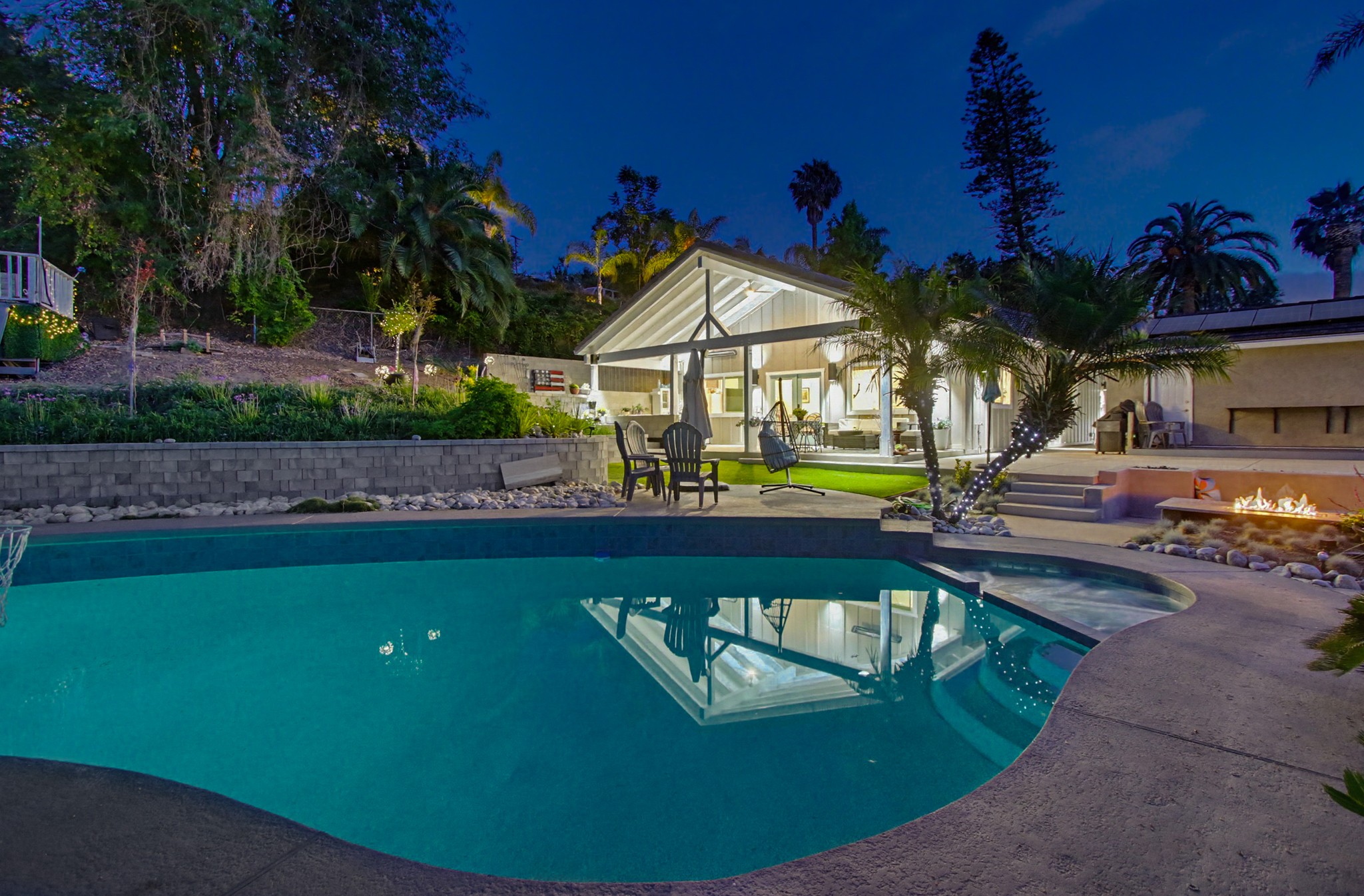Virtual tour photo 22 of 160 for 1664 Alta Vista Dr