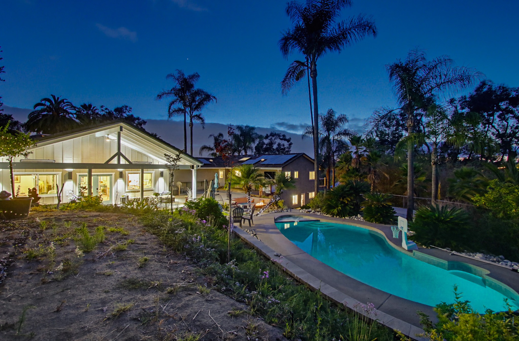 Virtual tour photo 24 of 160 for 1664 Alta Vista Dr