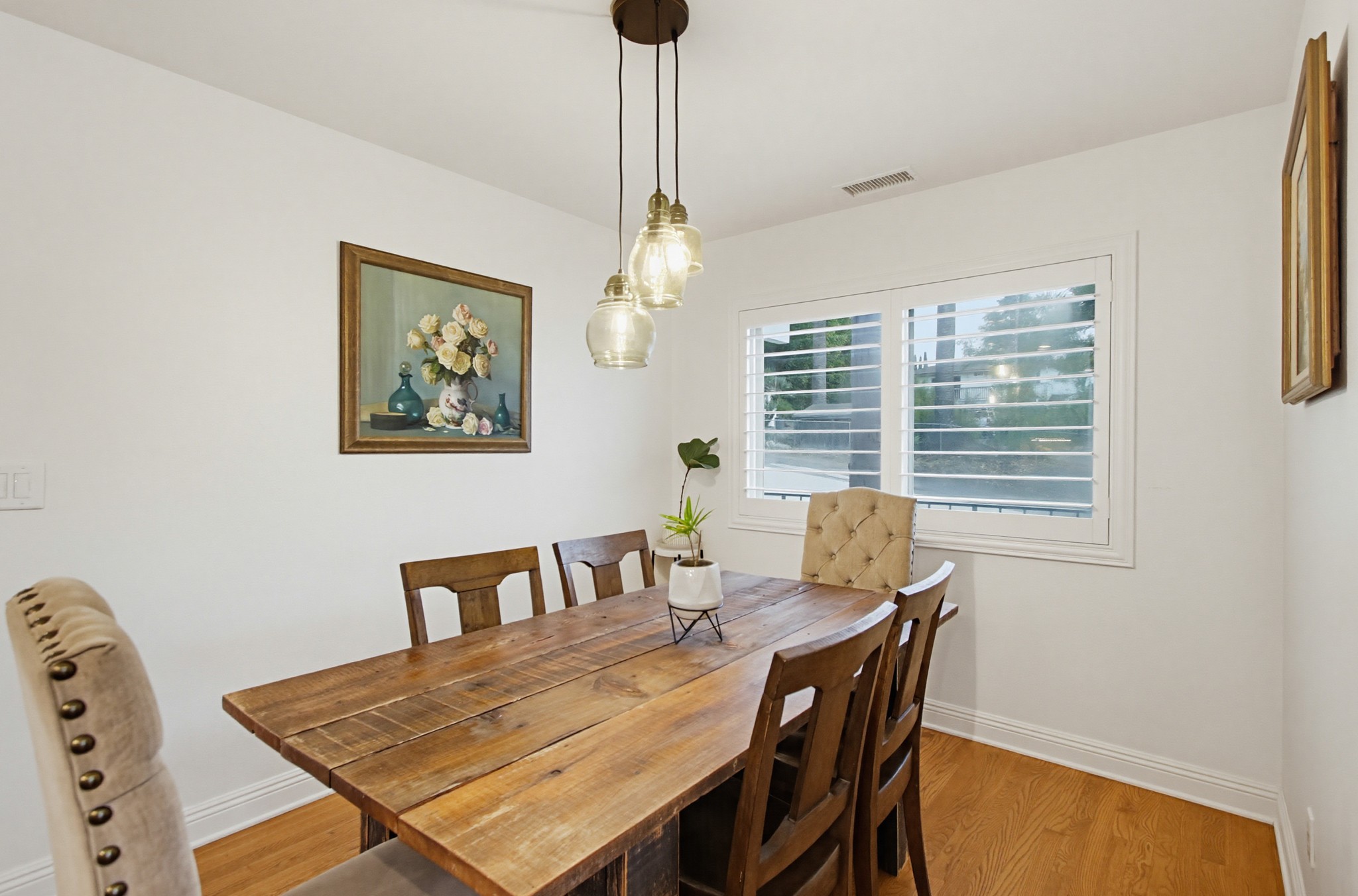Virtual tour photo 35 of 160 for 1664 Alta Vista Dr