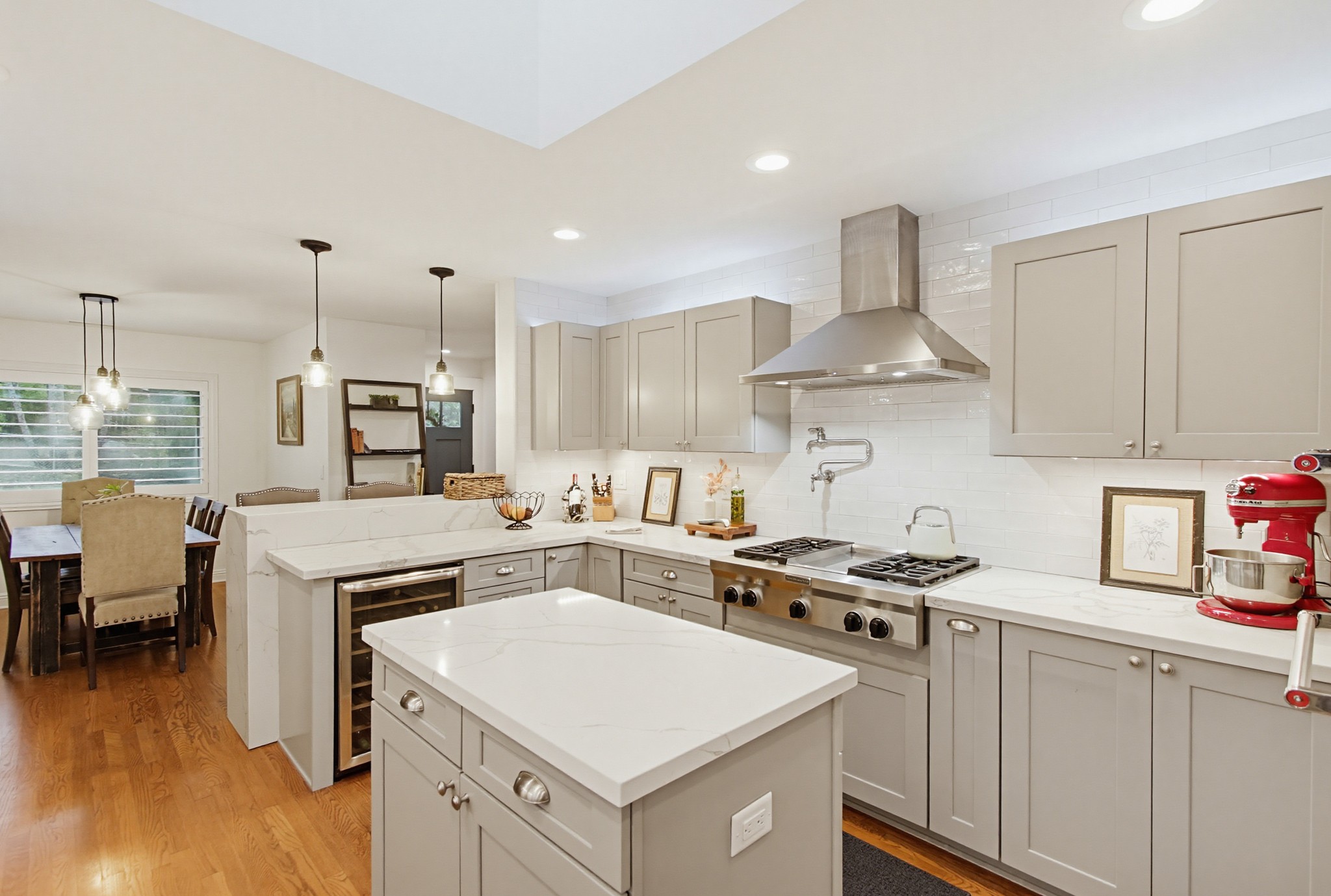 Virtual tour photo 42 of 160 for 1664 Alta Vista Dr