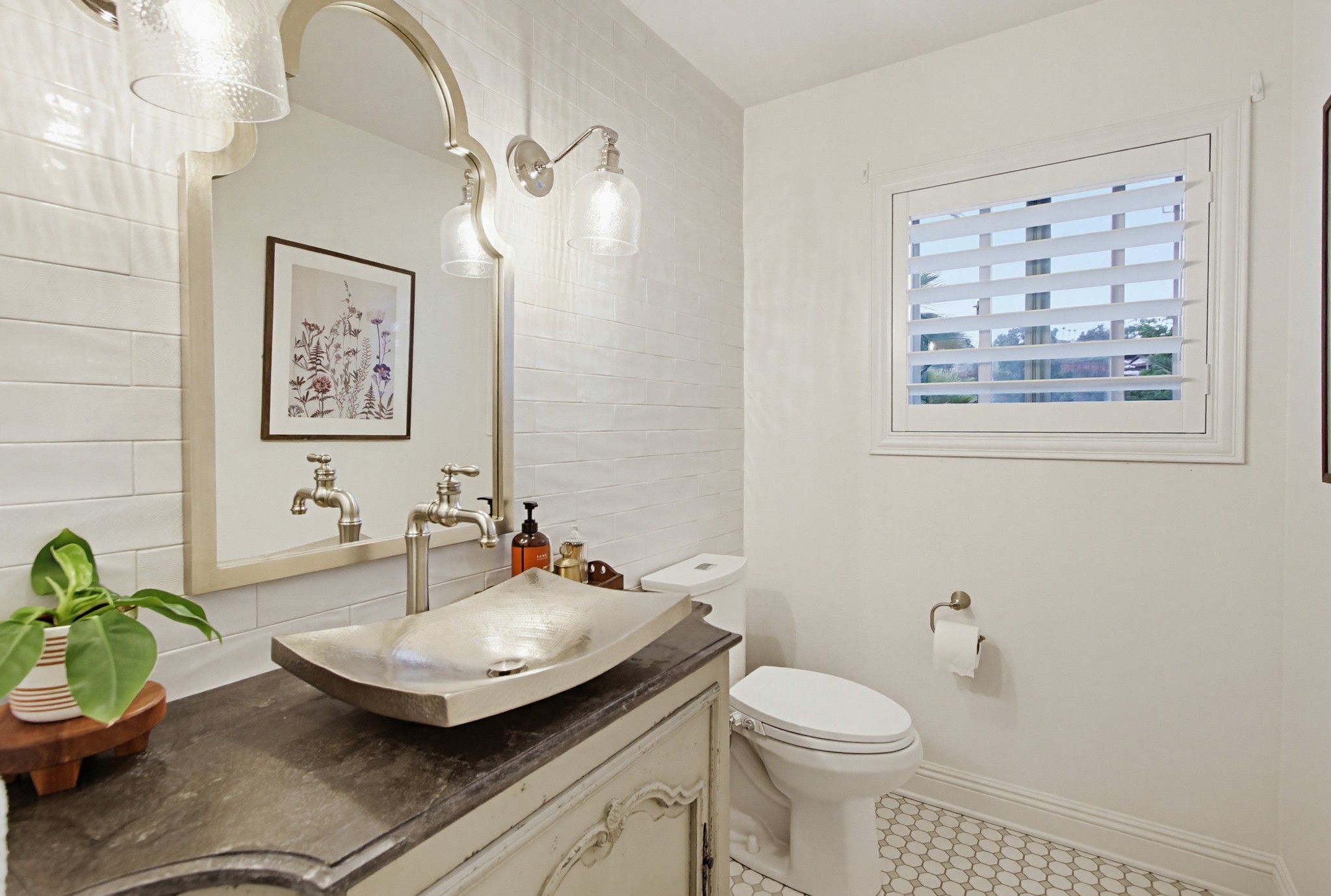 Virtual tour photo 47 of 160 for 1664 Alta Vista Dr
