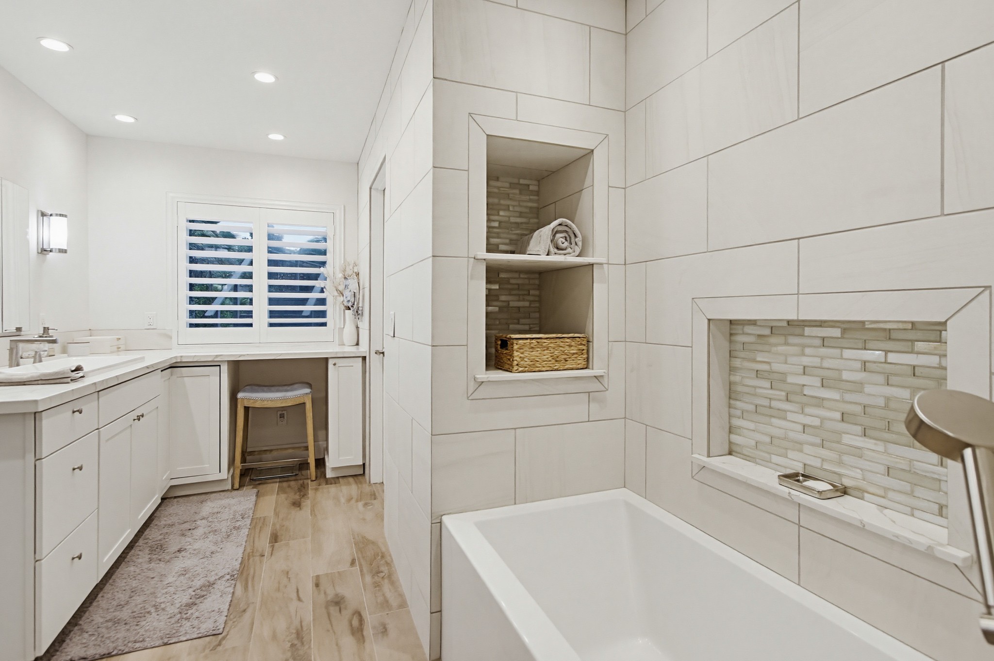 Virtual tour photo 59 of 160 for 1664 Alta Vista Dr
