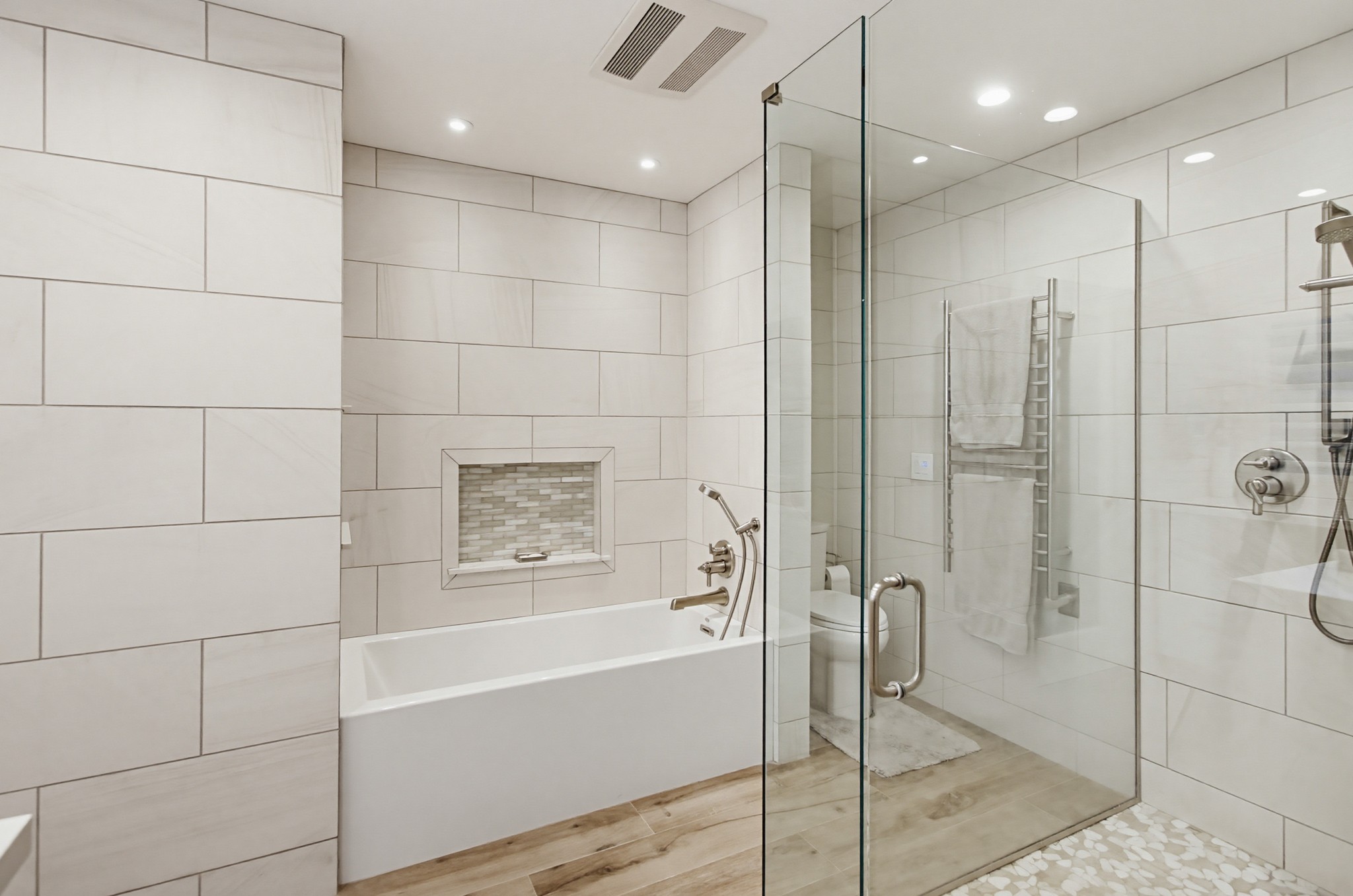 Virtual tour photo 60 of 160 for 1664 Alta Vista Dr