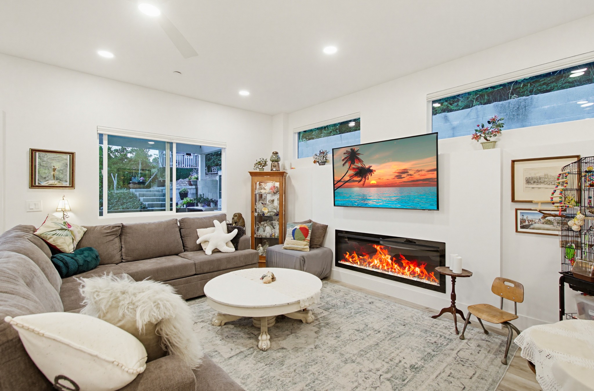 Virtual tour photo 69 of 160 for 1664 Alta Vista Dr