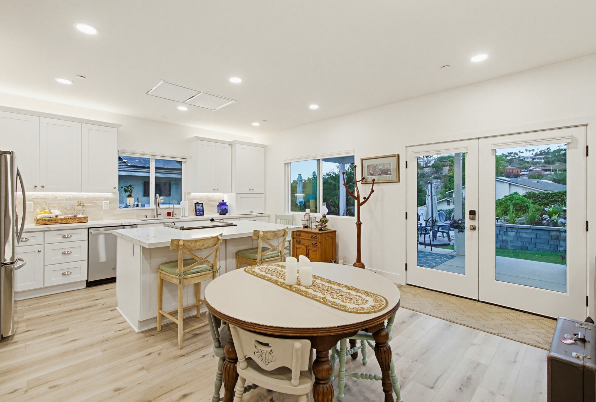 Virtual tour photo 74 of 160 for 1664 Alta Vista Dr