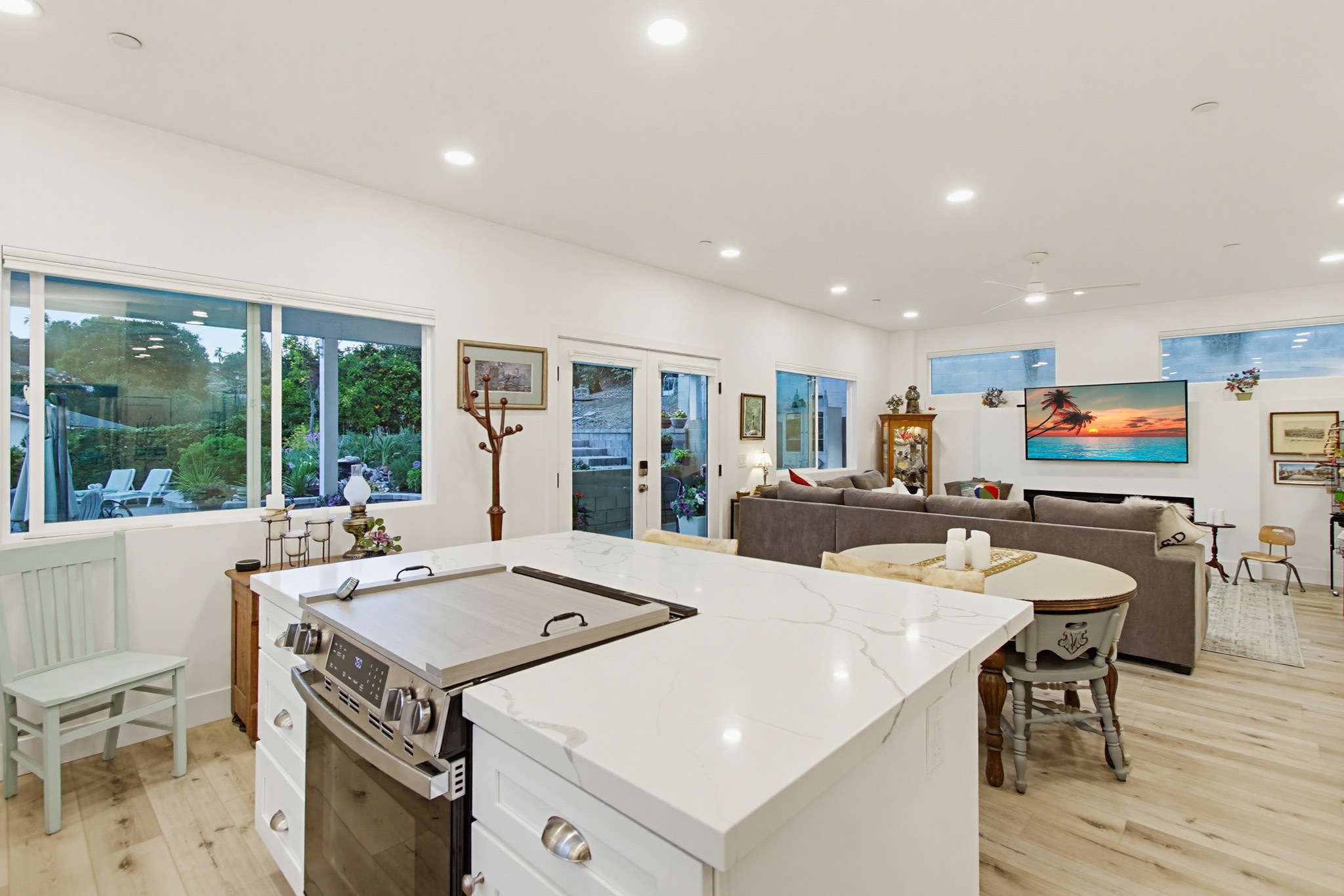 Virtual tour photo 77 of 160 for 1664 Alta Vista Dr