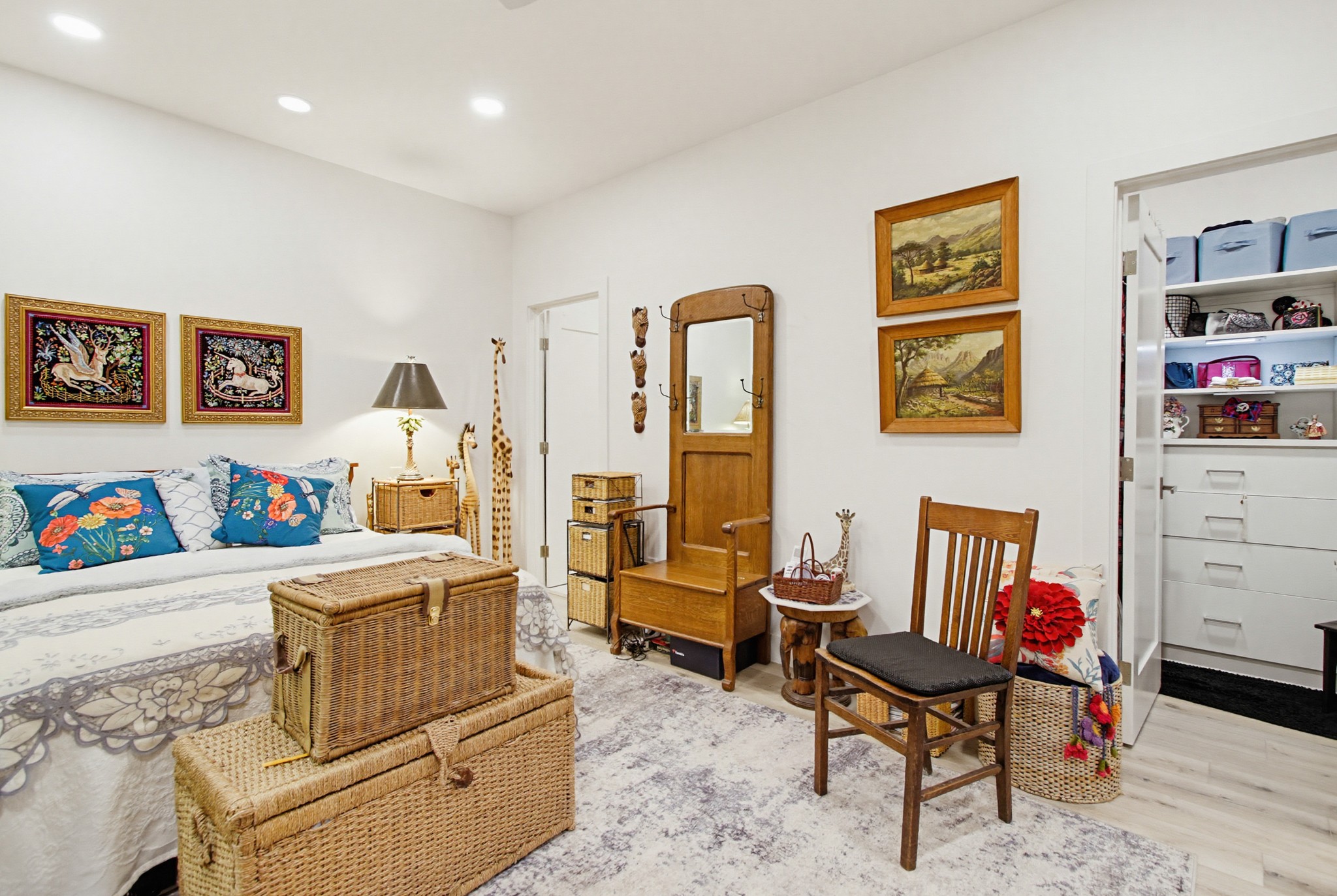 Virtual tour photo 80 of 160 for 1664 Alta Vista Dr
