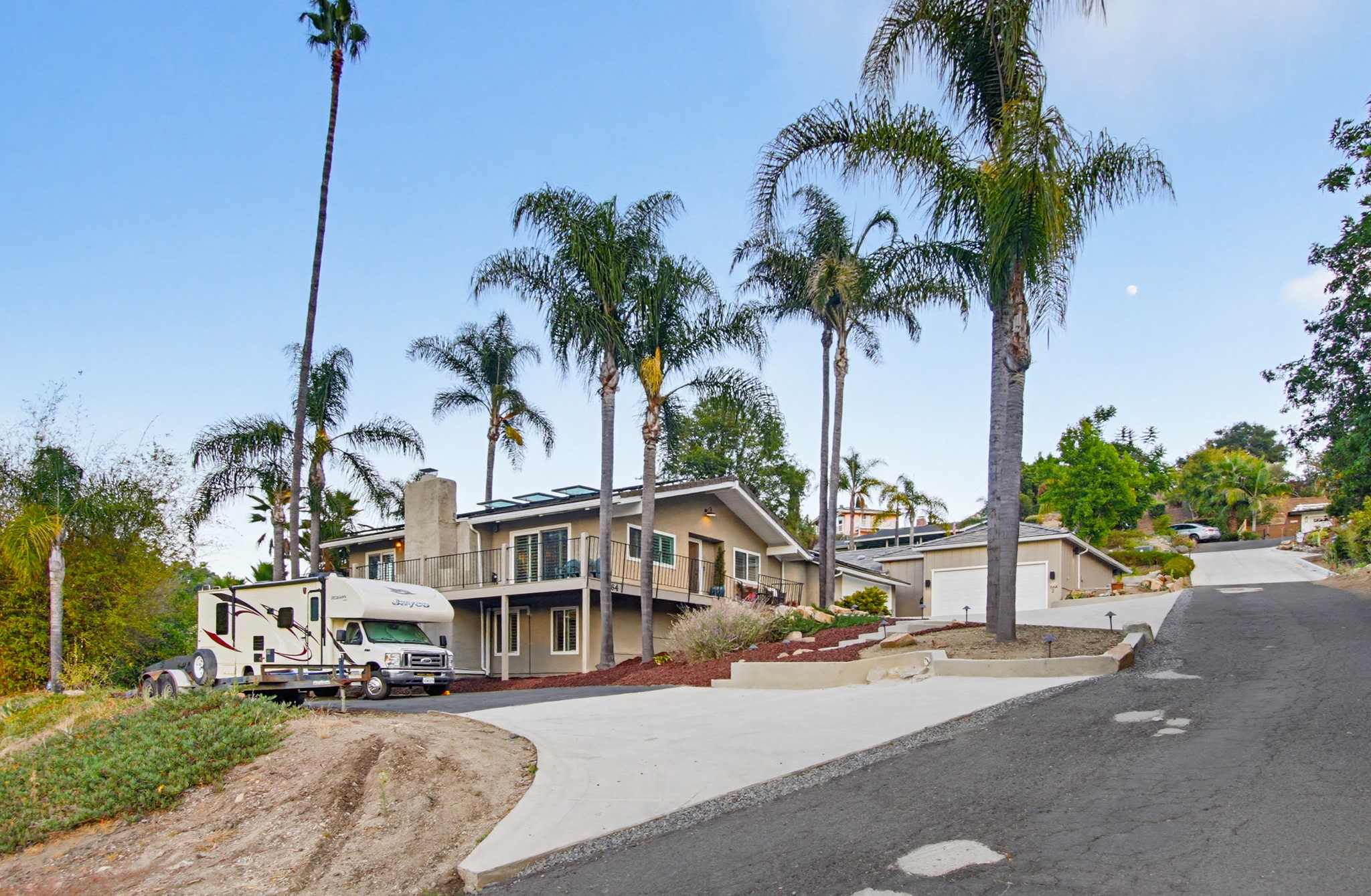 Virtual tour photo 89 of 160 for 1664 Alta Vista Dr