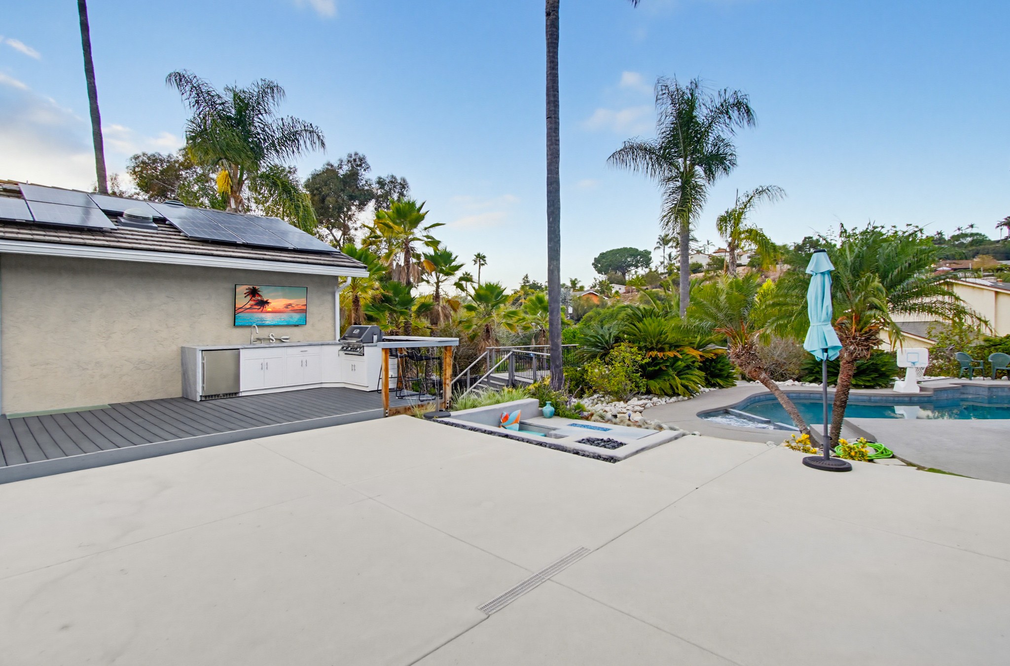 Virtual tour photo 101 of 160 for 1664 Alta Vista Dr