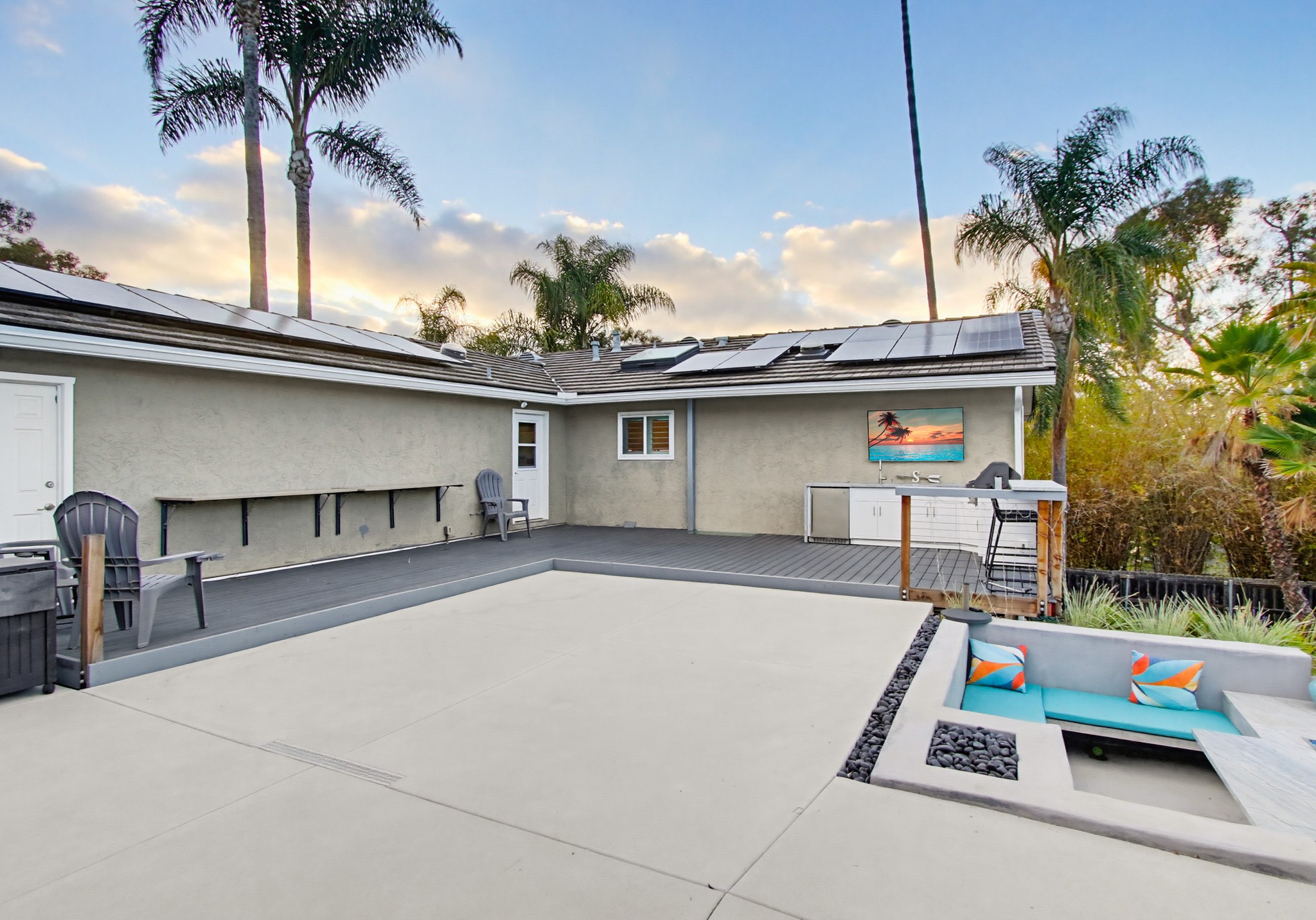 Virtual tour photo 110 of 160 for 1664 Alta Vista Dr