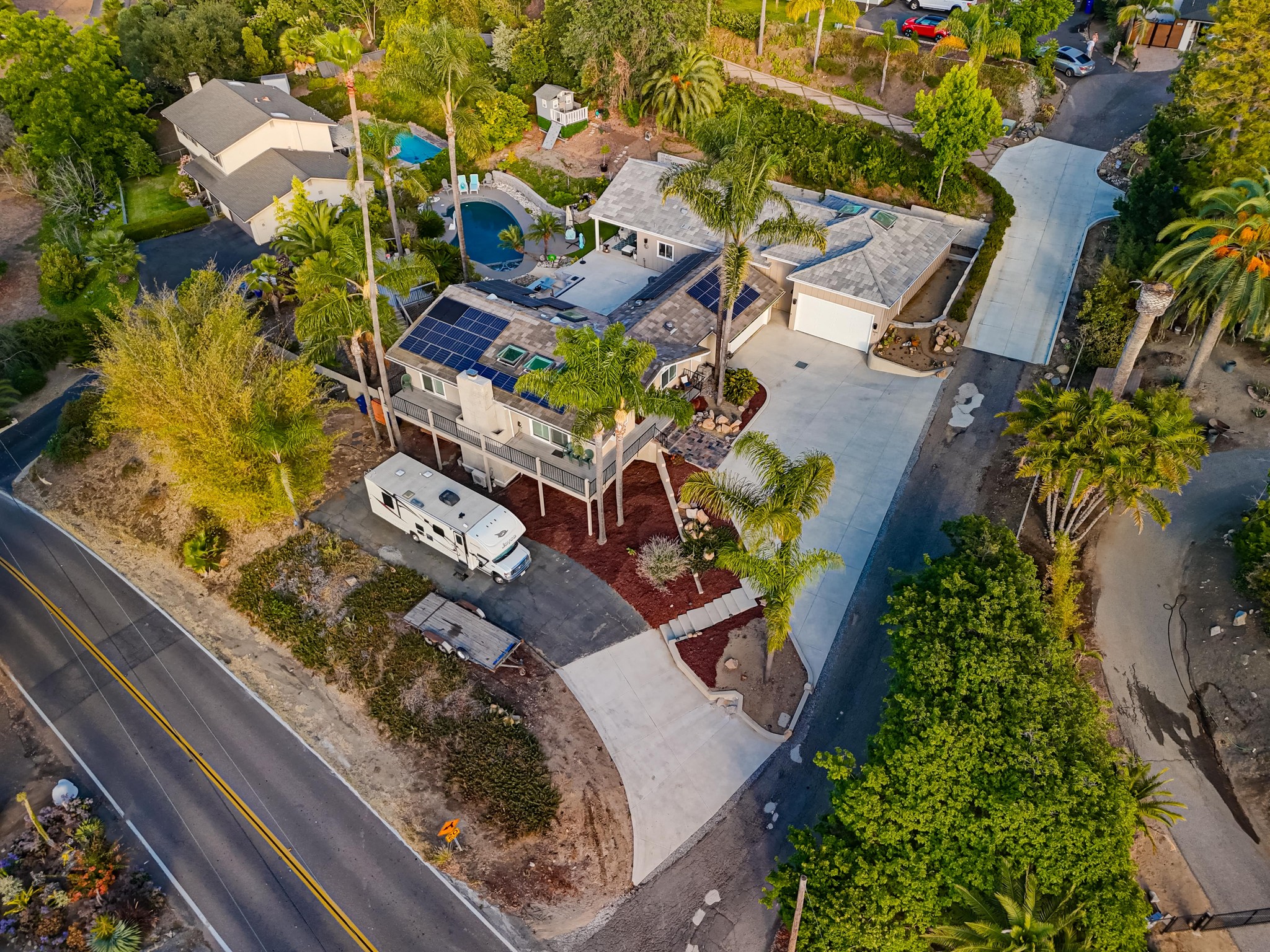 Virtual tour photo 30 of 39 for 1664 Alta Vista Dr