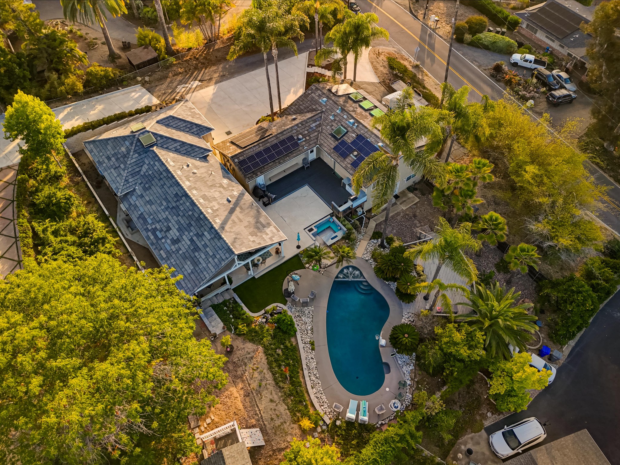 Virtual tour photo 34 of 39 for 1664 Alta Vista Dr