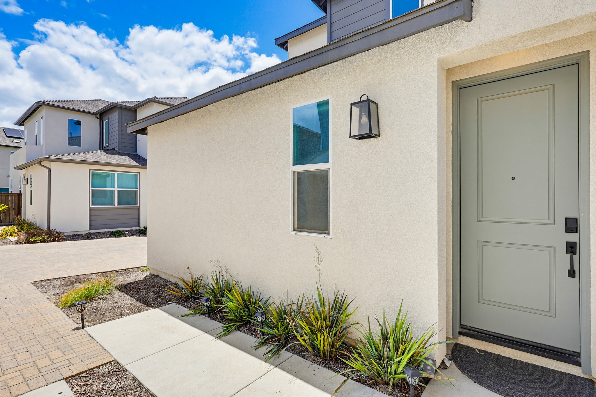Virtual tour photo 6 of 71 for 1664 Whitmore Lp