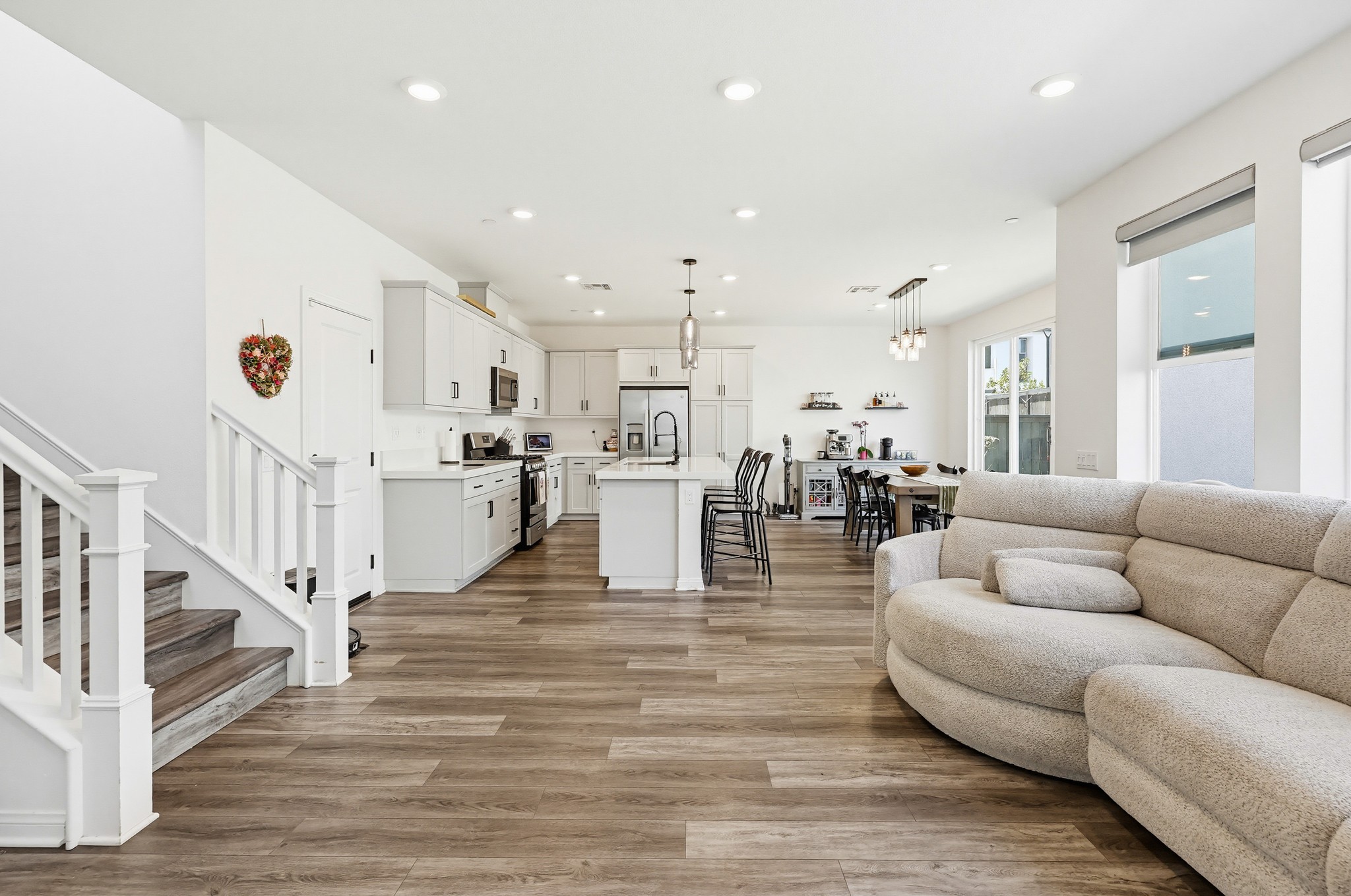 Virtual tour photo 8 of 71 for 1664 Whitmore Lp