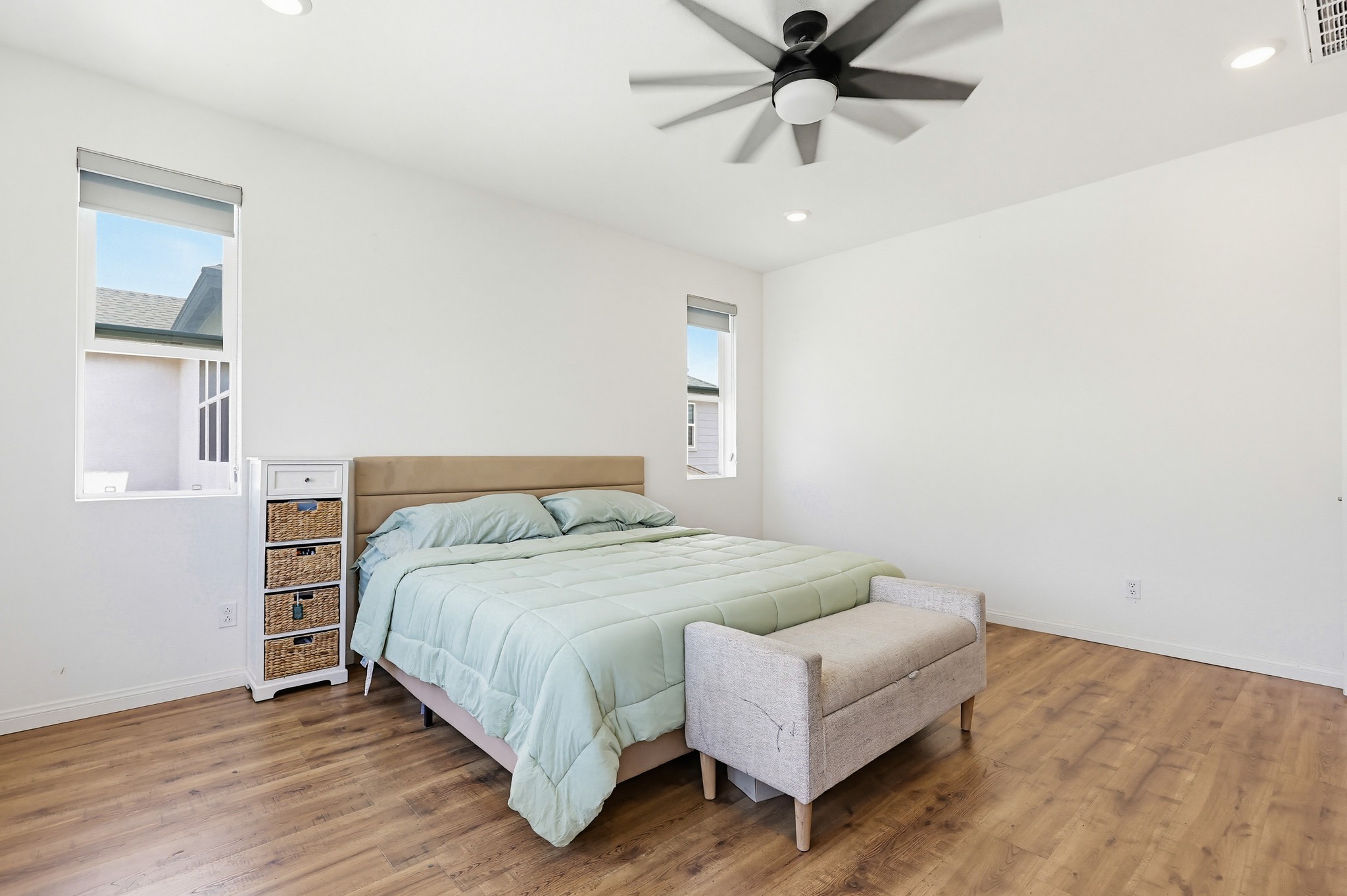 Virtual tour photo 37 of 71 for 1664 Whitmore Lp