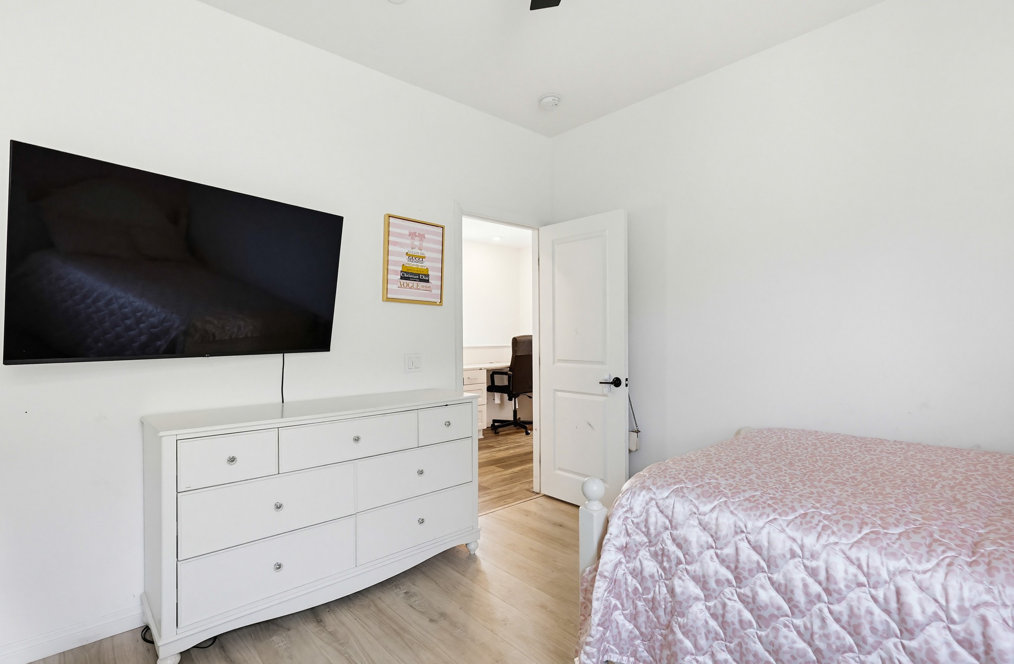 Virtual tour photo 51 of 71 for 1664 Whitmore Lp