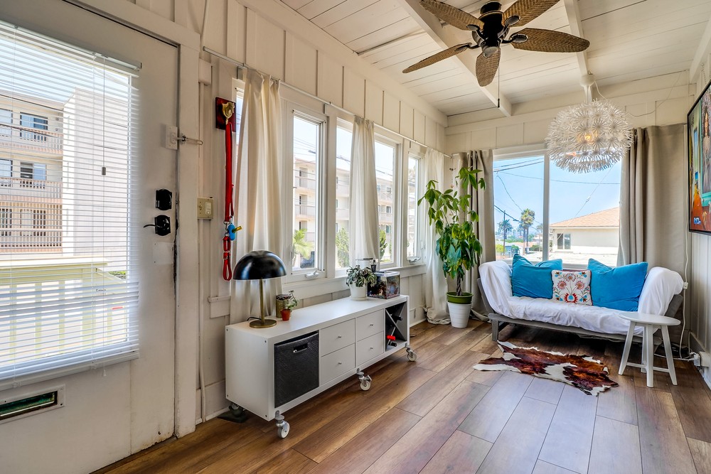 Virtual tour photo 7 of 54 for 1665 Bacon St