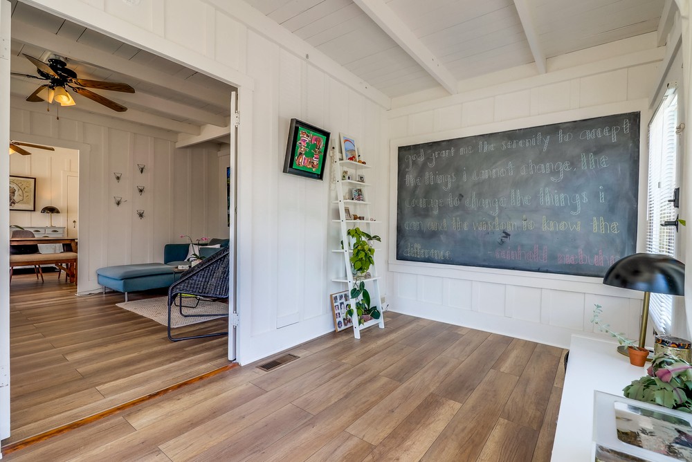 Virtual tour photo 9 of 54 for 1665 Bacon St