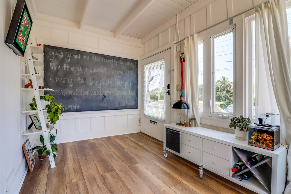 Virtual tour photo 10 of 54 for 1665 Bacon St