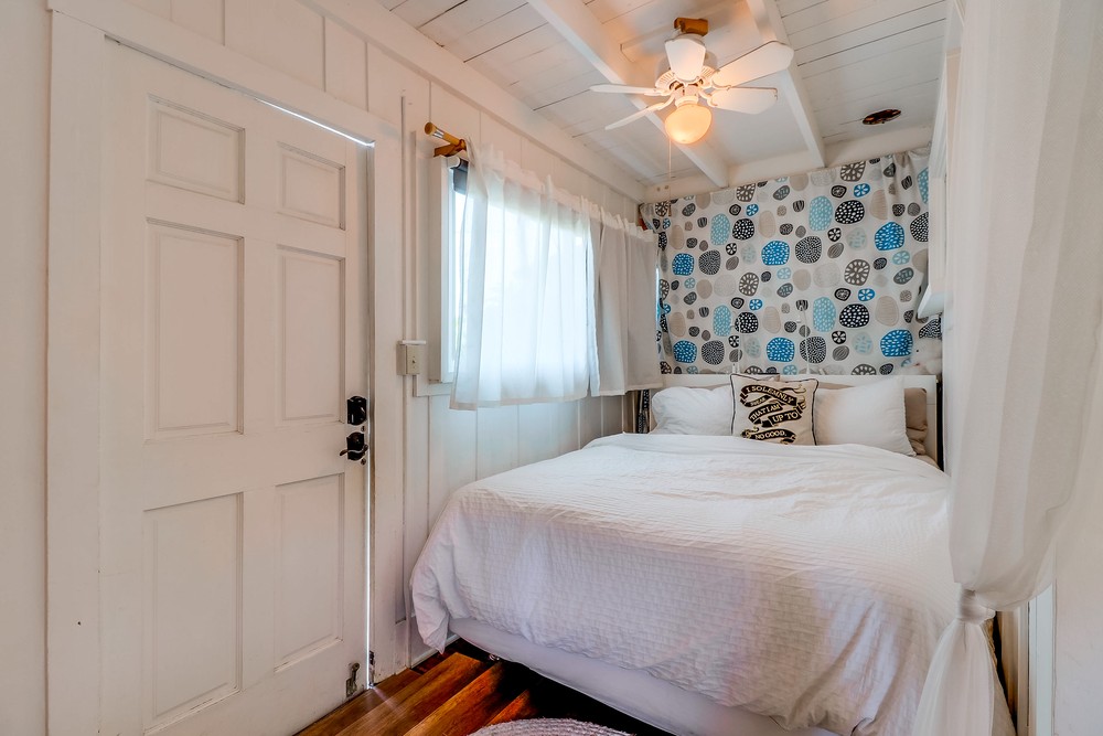 Virtual tour photo 20 of 54 for 1665 Bacon St